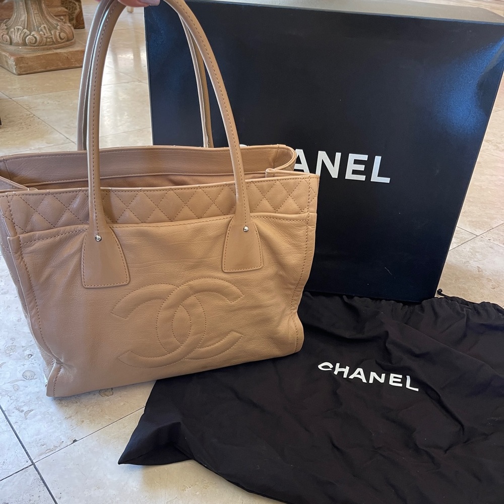 Chanel beige lamb skin cc tote bag